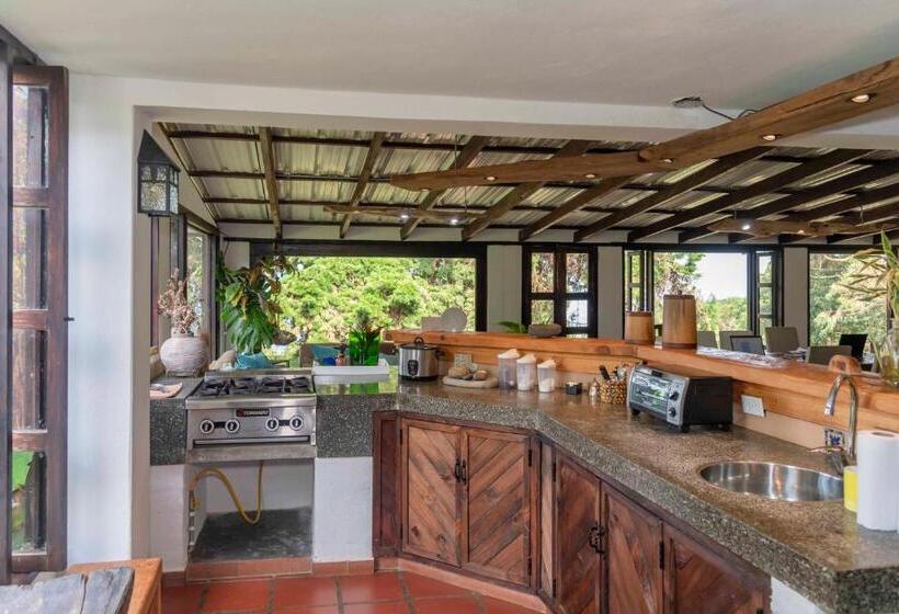 ３ベッドルームハウス, La Maima