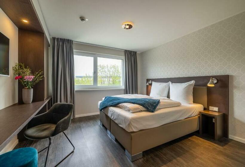 Номер Deluxe, Maseven München Messe Trudering