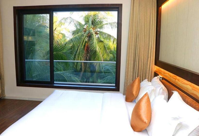 חדר סטנדרט עם מיטת קינג, The Grand Astoria Somanth