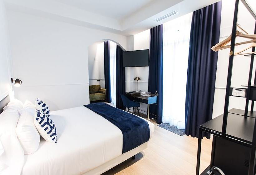 سوئیت جونیور با تراس, Villa Eugenia Boutique