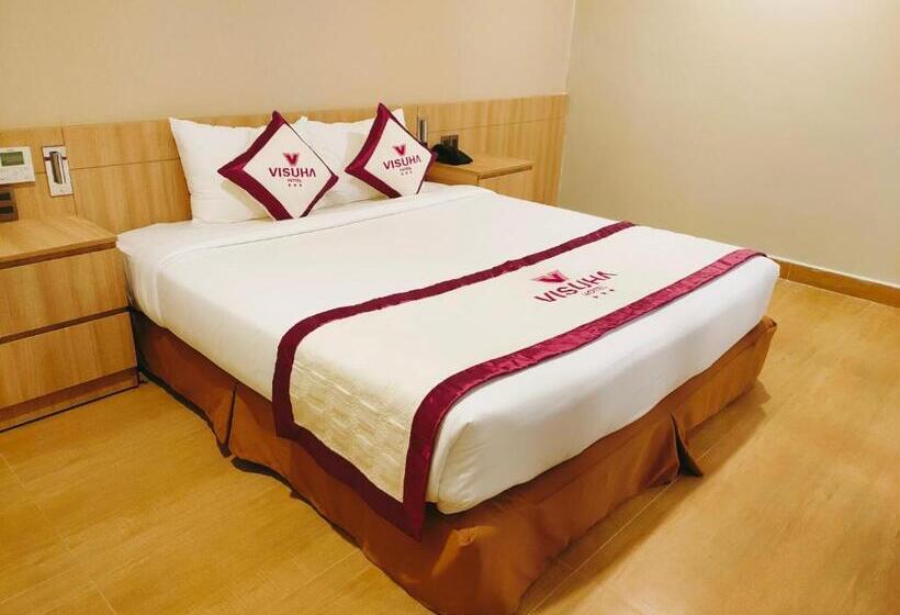 اتاق استاندارد با چشم‌انداز باغ, Visuha