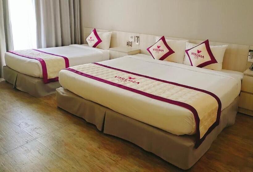 اتاق استاندارد سه نفره, Visuha