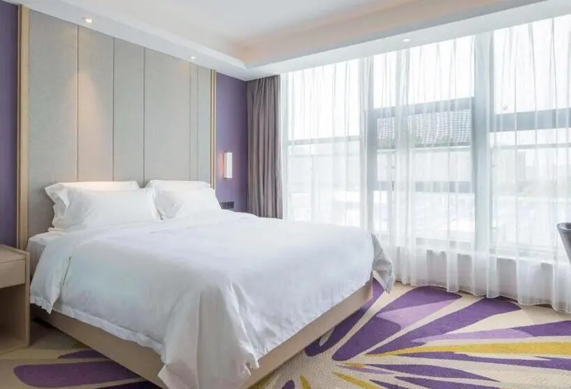 キングサイズベッドのデラックスルーム, Lavande Hotel Nanjing South Railway Station Dinghe Bridge