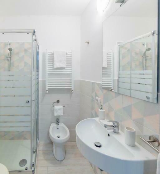 Апартаменты 1 Спальня Нижний Этаж, Le 4 Perle Apartments