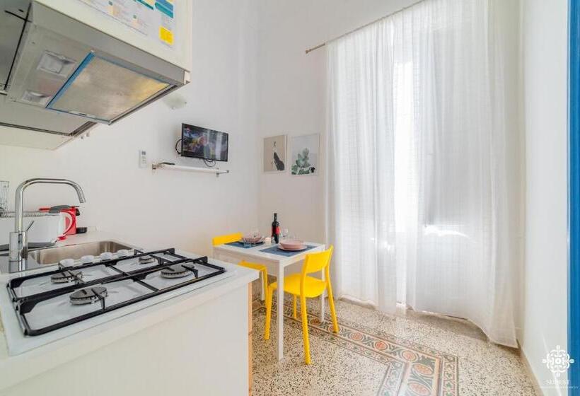 バルコニー付き１ベッドルームアパートメント, Le 4 Perle Apartments