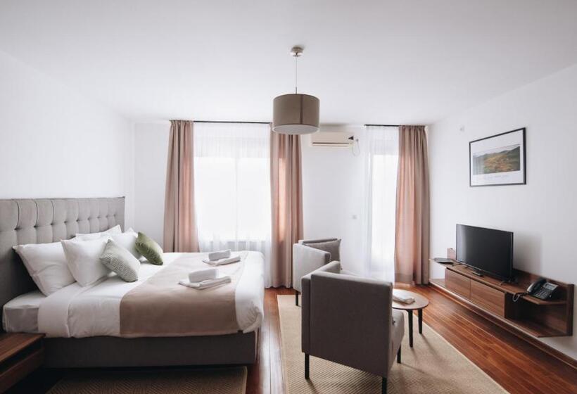 استودیوی استاندارد, Pegaz Holiday Resort