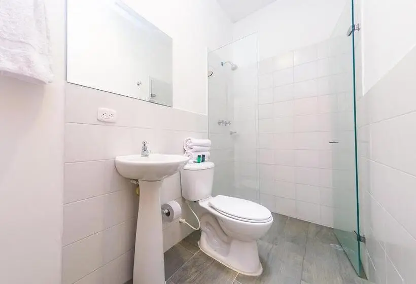 Perhehuone, Hostal Amanari
