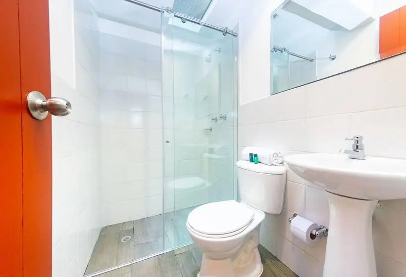 Standard Yhden Hengen Huone, Hostal Amanari