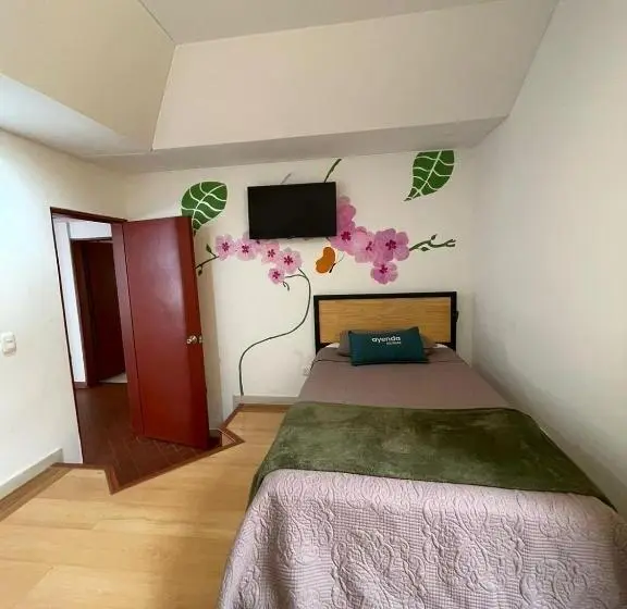 Standardi kolmen hengen huone ulkopuolinen kylpyhuone, Hostal Amanari