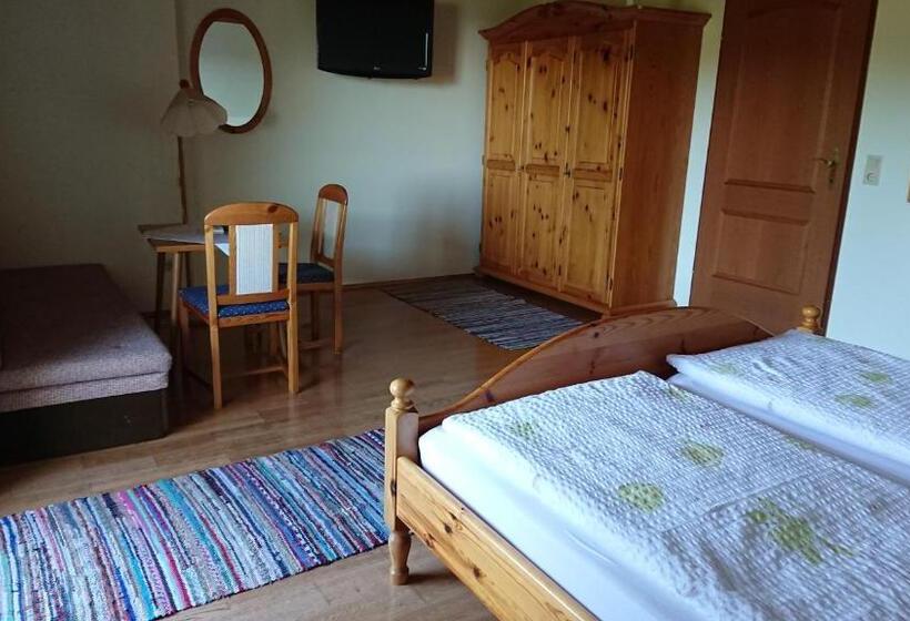 غرفة قياسية مزوَّدة بشُرفة, Gästehaus Der Gamser Winzerstube