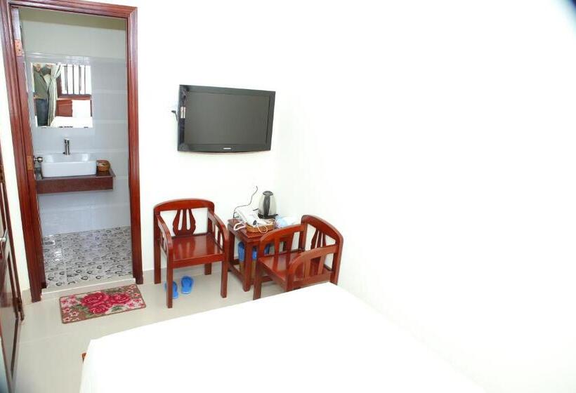 اتاق اکونومی, Khách Sạn Tnk