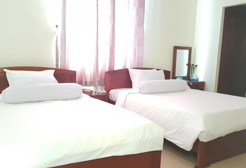 اتاق اکونومی, Khách Sạn Tnk