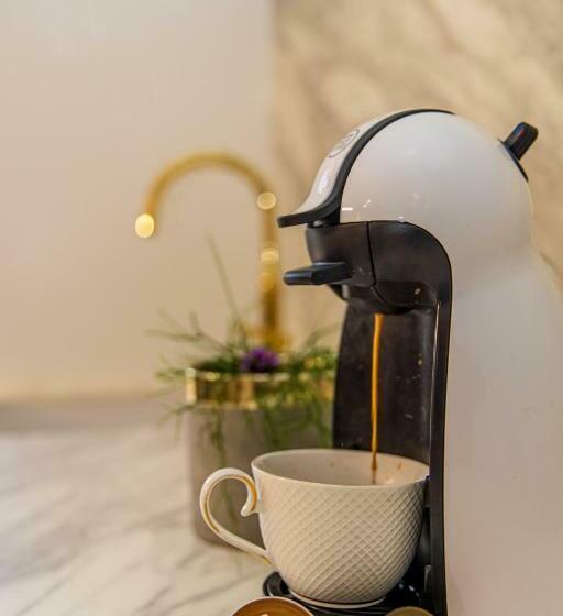 اتاق خانوادگی, N 22