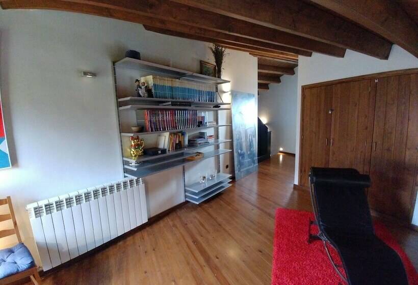 Дом 3 Спальни, Casa Campelles I