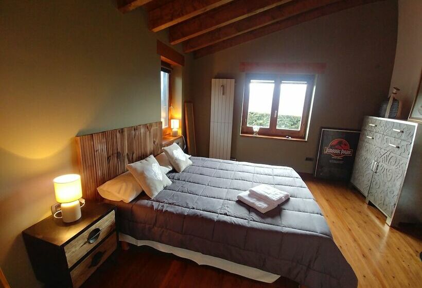 Дом 3 Спальни, Casa Campelles I