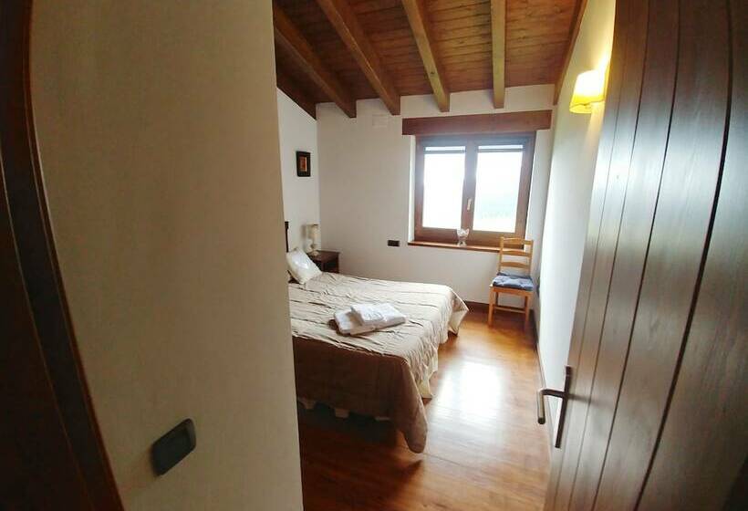 Дом 3 Спальни, Casa Campelles I