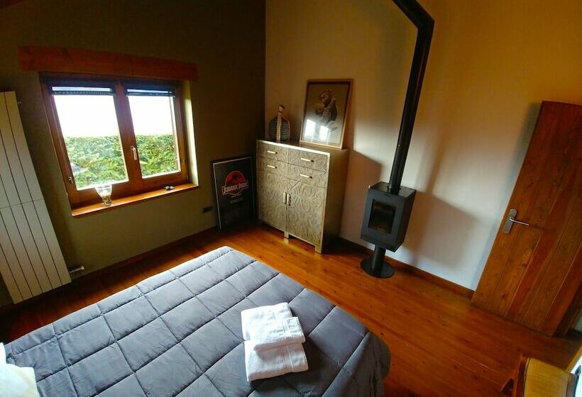 Дом 3 Спальни, Casa Campelles I