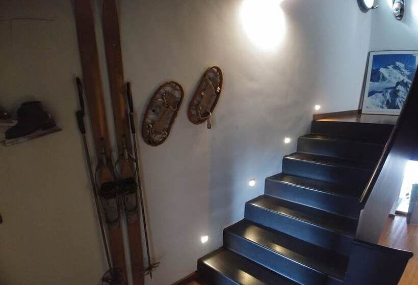 Дом 3 Спальни, Casa Campelles I