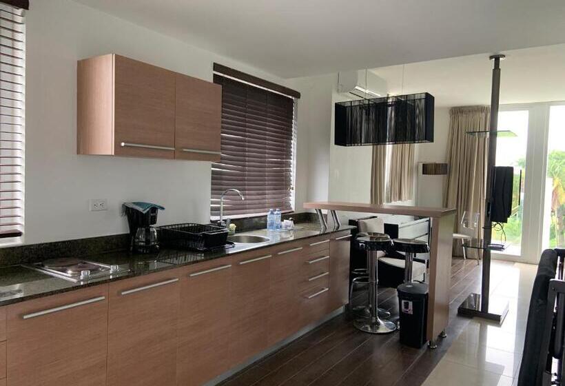 패밀리 스튜디오, Town Center Paradise In Playa Blanca