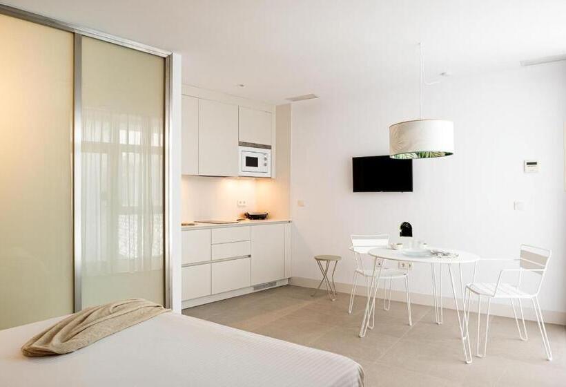 스탠다드 스튜디오, Apartamentos Y Estudios Céntricos Conil Home Suite