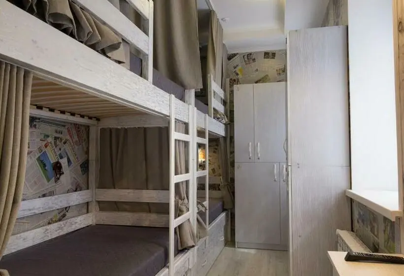 Llit en Habitació Compartida, Art House Hostel