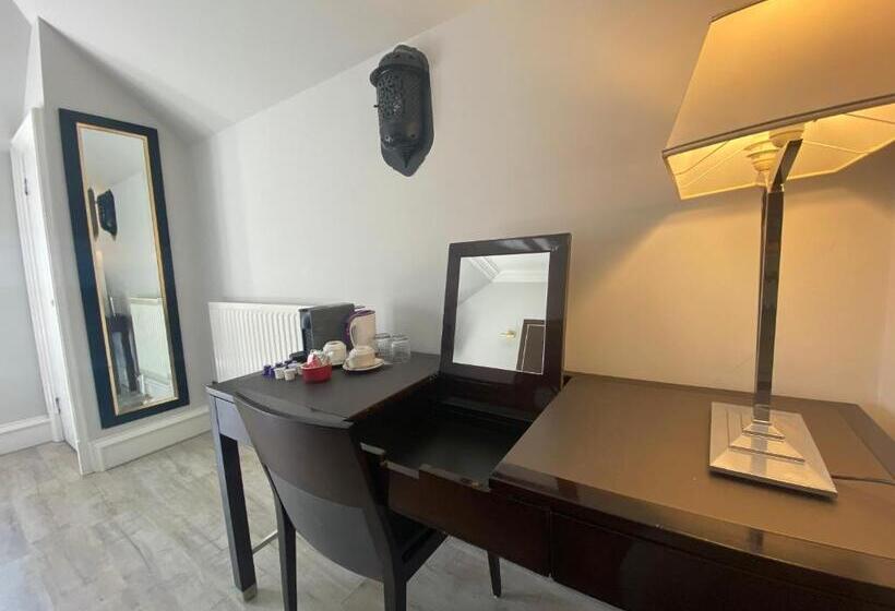 스탠다드 룸 킹사이즈 침대, No6 West Coates