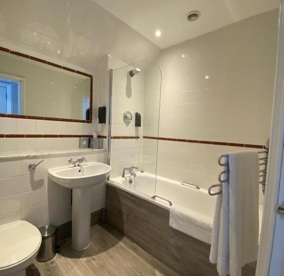 스탠다드 스튜디오 (전망), No6 West Coates