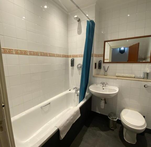 4인용 스탠다드 룸, No6 West Coates