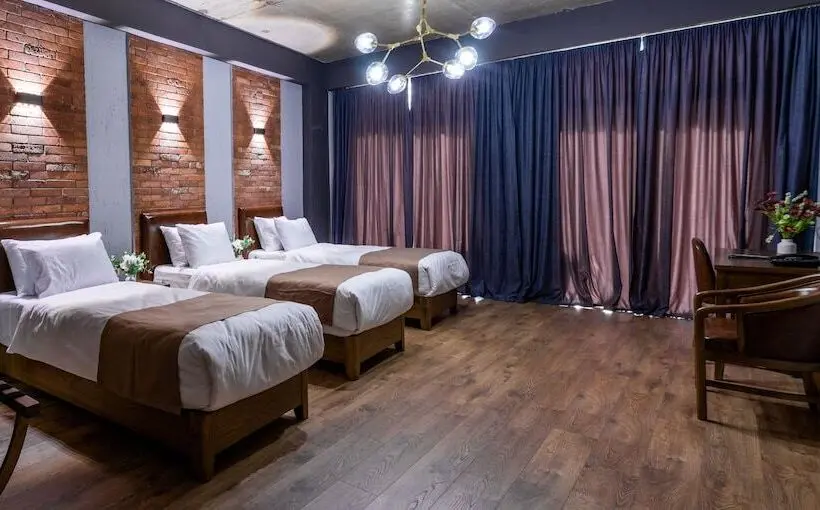 استودیوی استاندارد, Tm Apart