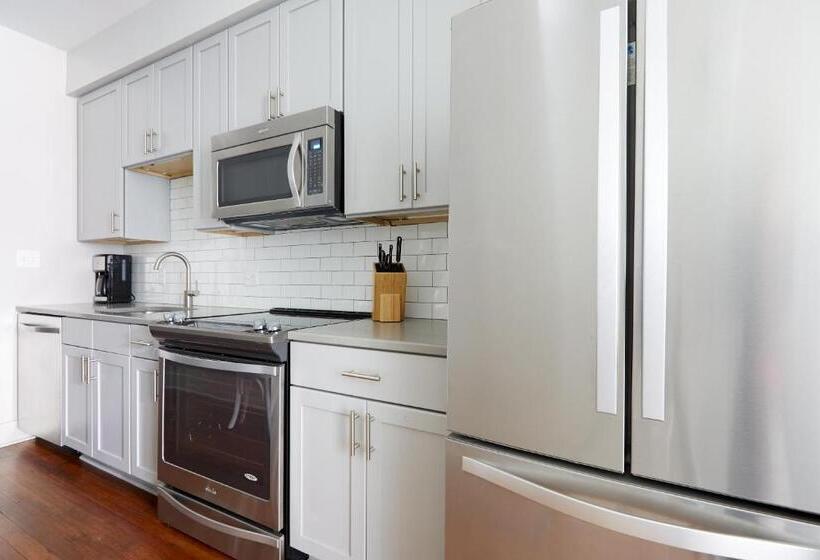 Студия Стандарт, Sonder The Broughton