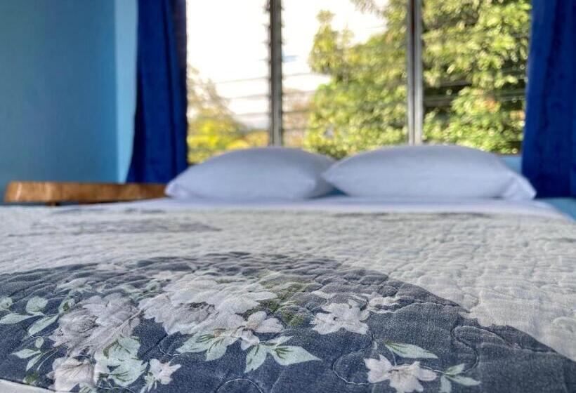 غرفة قياسية مطلّة علي البحر, El Paraiso Azul