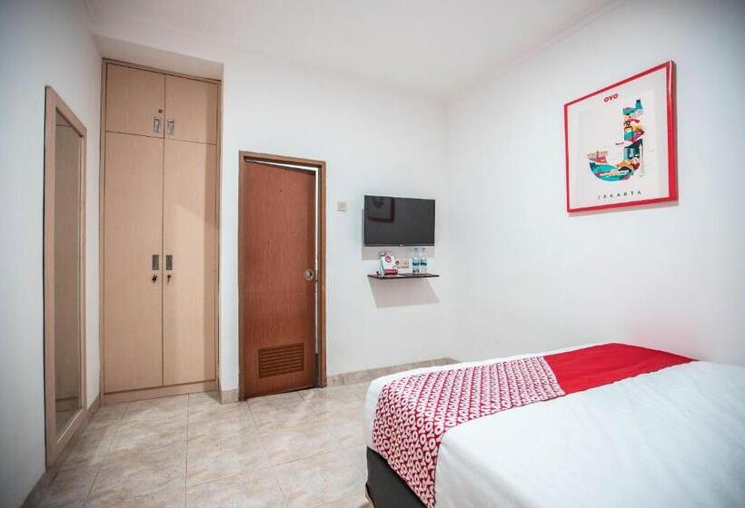 Номер Стандарт, Taisir Residence Near Palmerah Mitra Reddoorz