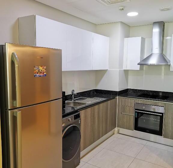 سوئیت 2 خوابه, The Spot Residence
