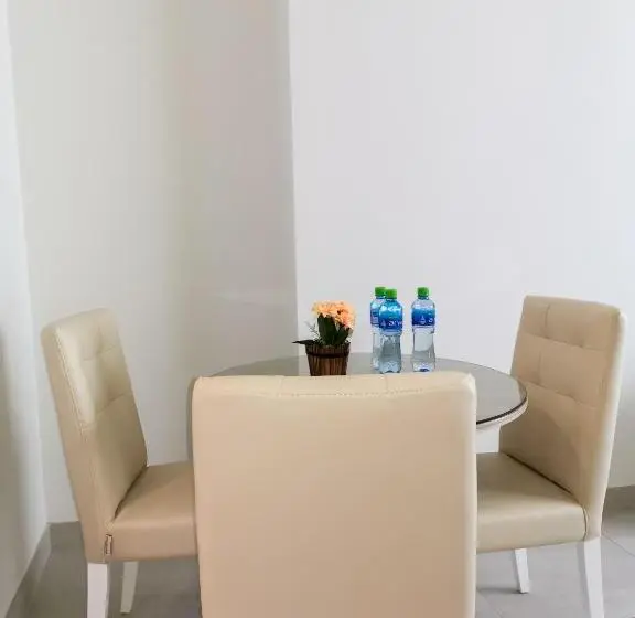 سوئیت 2 خوابه, The Spot Residence