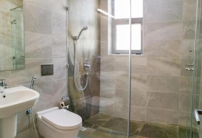 سوئیت 2 خوابه, The Spot Residence