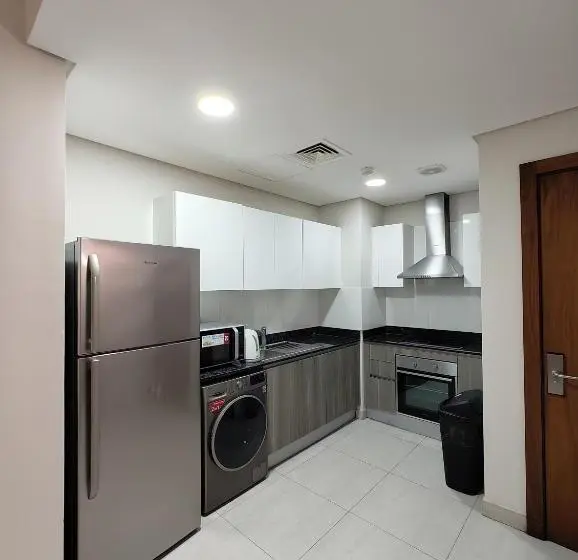 سوییت, The Spot Residence