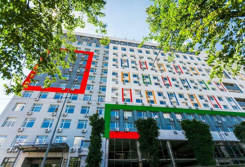 اتاق استاندارد, New Quiet Place In Kiev