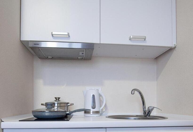 اتاق استاندارد, New Quiet Place In Kiev