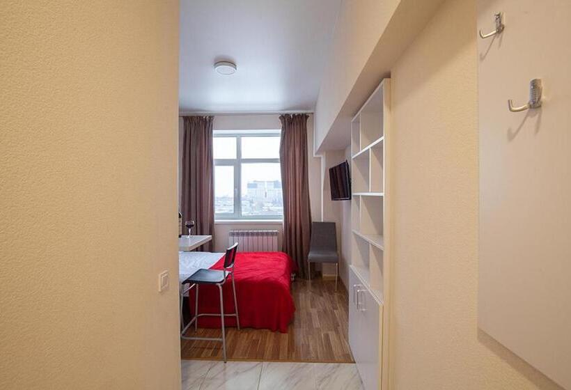 اتاق استاندارد, New Quiet Place In Kiev