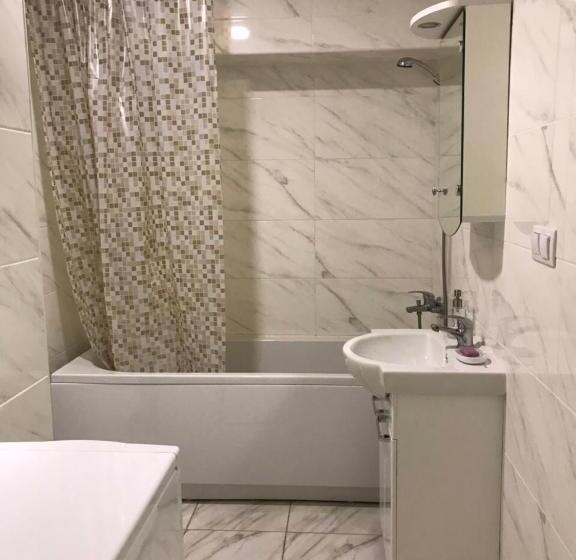 آپارتمان 1 خوابه, New Quiet Place In Kiev