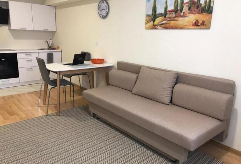 آپارتمان 1 خوابه, New Quiet Place In Kiev