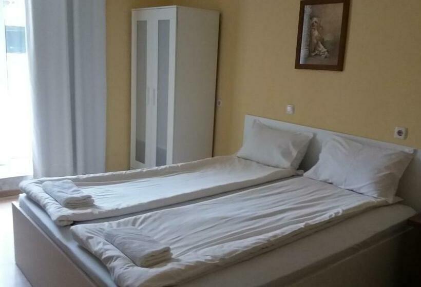 اتاق استاندارد با چشم‌انداز باغ, къща за гости Dani Dream