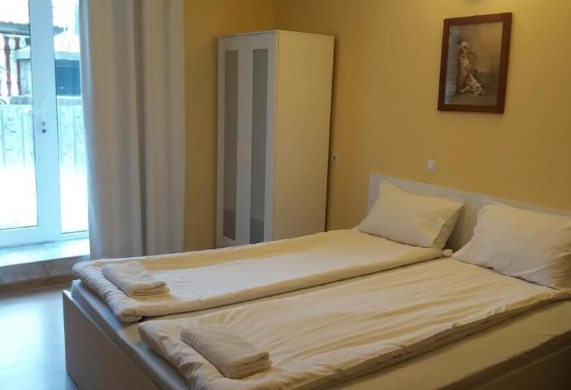 اتاق استاندارد با چشم‌انداز باغ, къща за гости Dani Dream