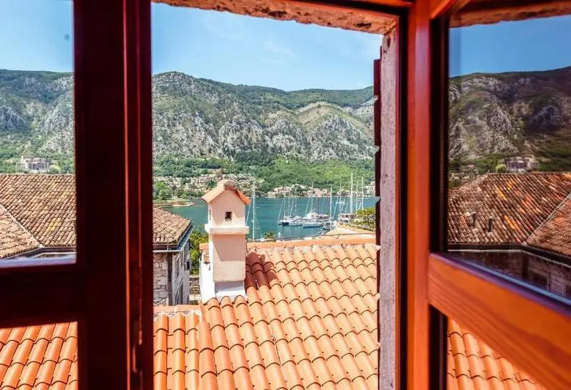 اتاق استاندارد با چشم‌انداز دریا, Antika Guesthouse
