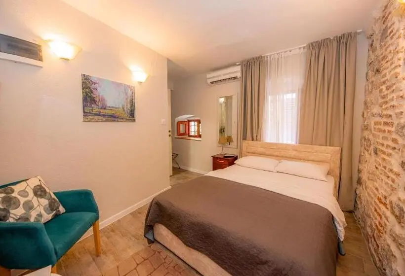 اتاق استاندارد, Antika Guesthouse