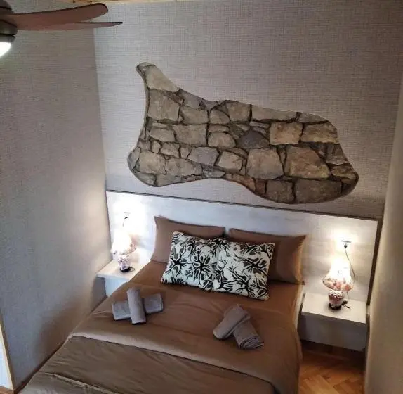 اتاق لوکس, Guesthouse Litoros