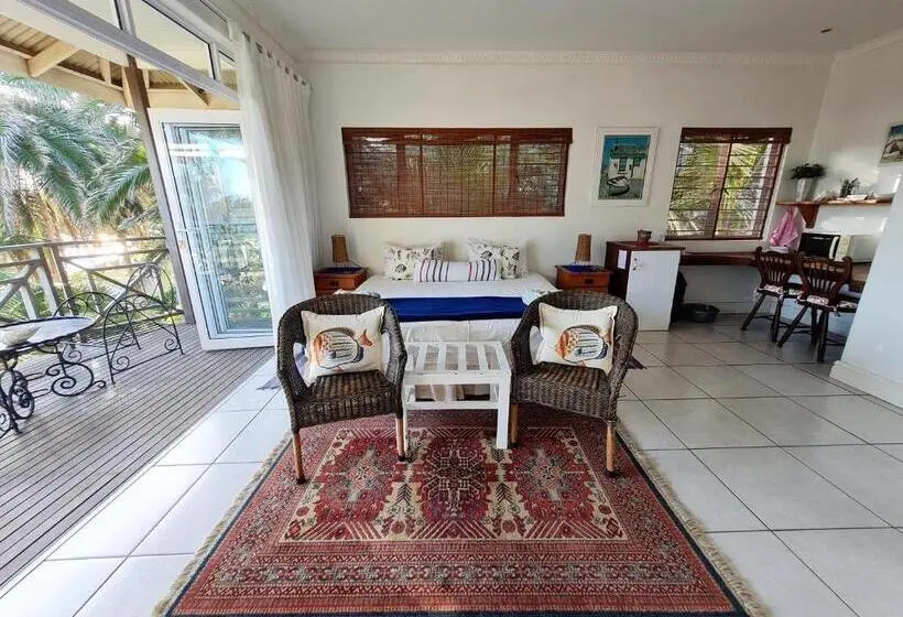 オーシャンビュースタンダードルームバルコニー付き, Shaka S Seat Guesthouse