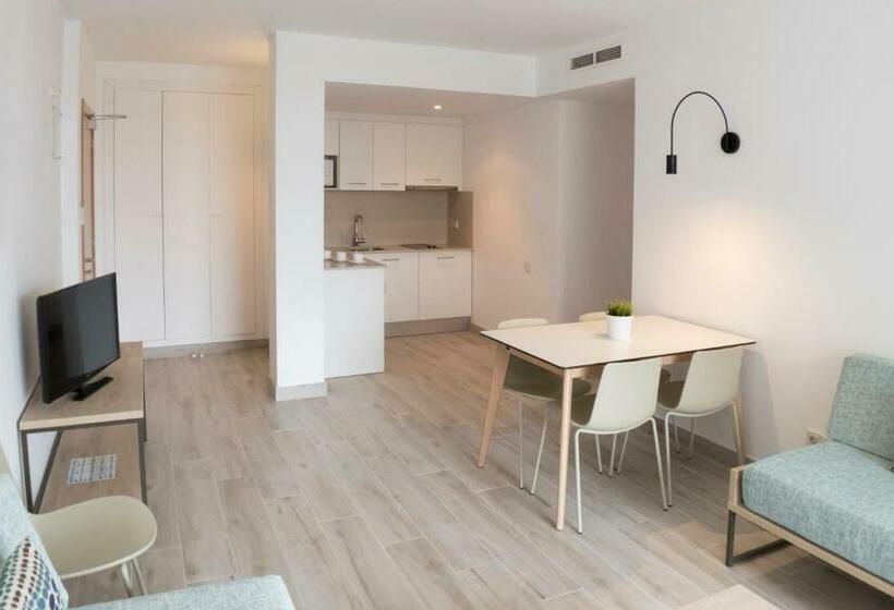 Семейные Апартаменты 3 Спальни, Aparthotel Cye Holiday Centre