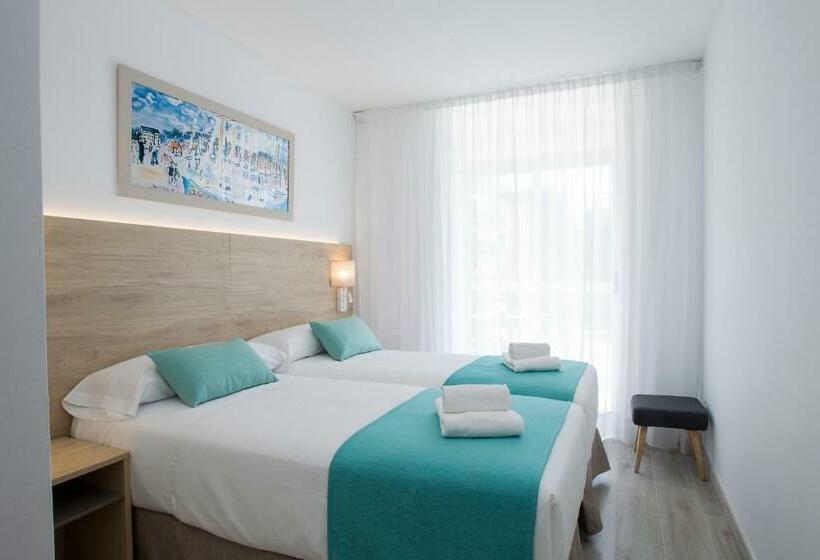 Семейные Апартаменты 3 Спальни, Aparthotel Cye Holiday Centre