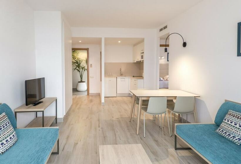 Семейные Апартаменты 3 Спальни, Aparthotel Cye Holiday Centre